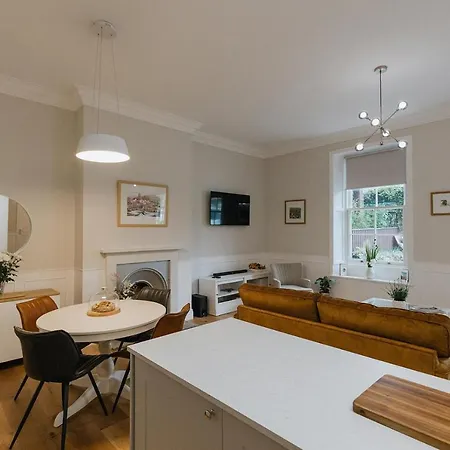 Wensleydale, Old School - Ground Floor Luxury In Richmond, North Yorkshire Apartment *